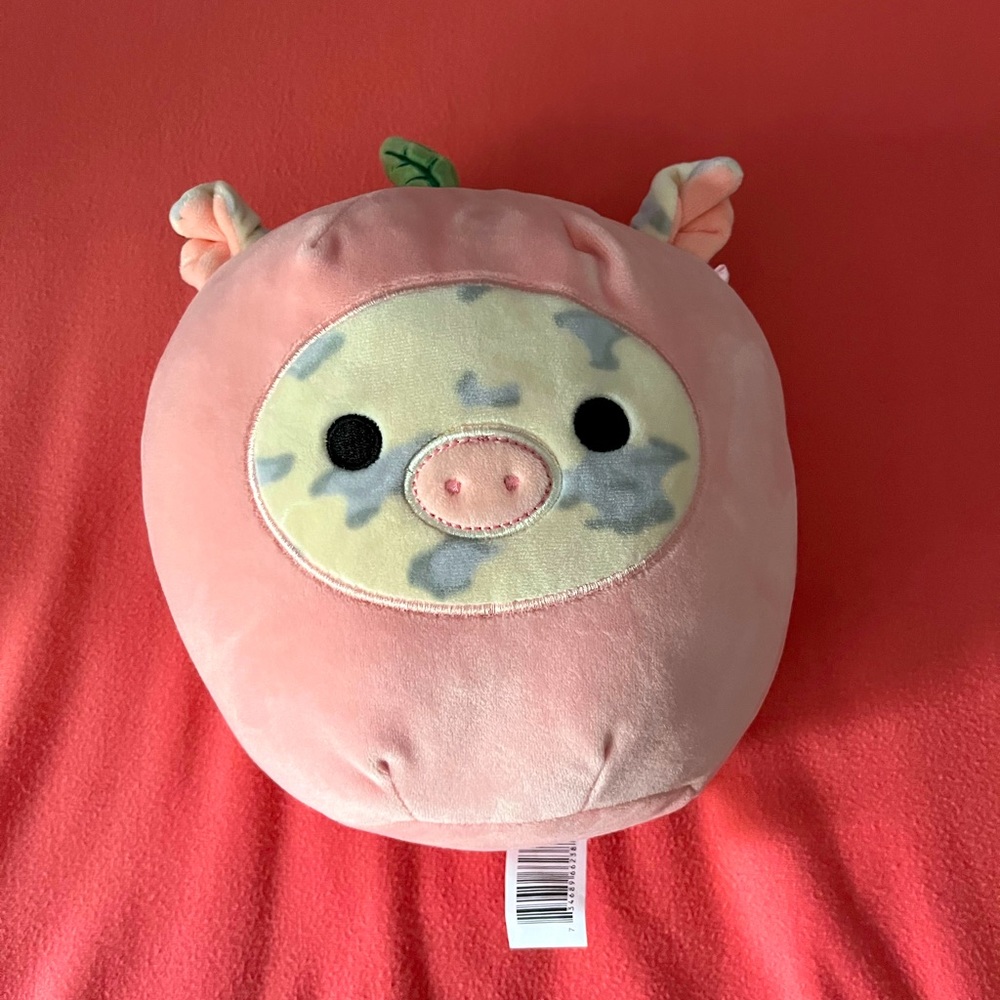 RARE Peach Pig Squishmallow